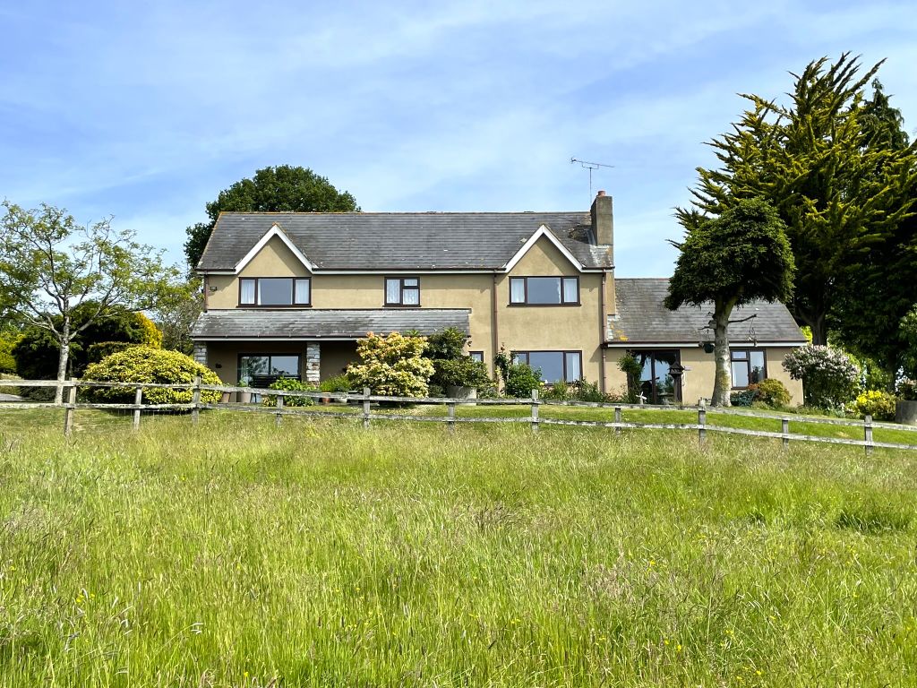 Property photo 2 of 45 Farmhouse