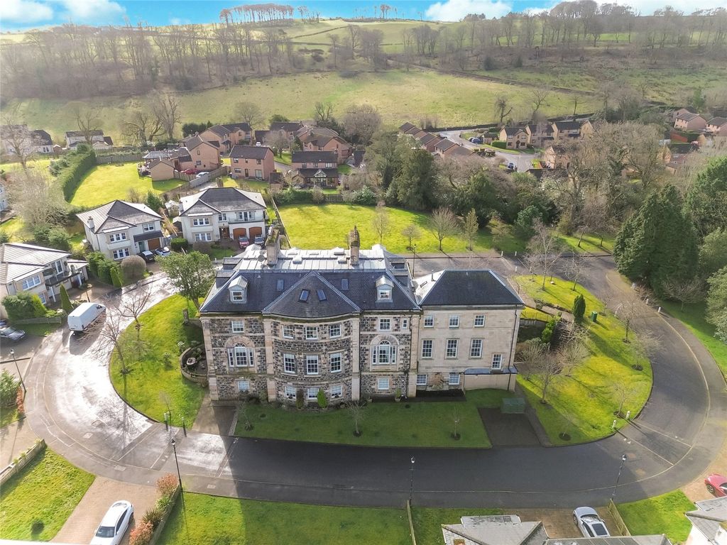 Property photo 2 of 29 Picture No. 28