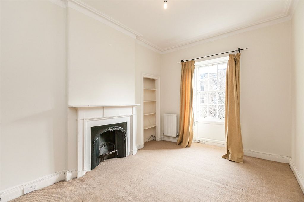 Property photo 2 of 7 Photo 2