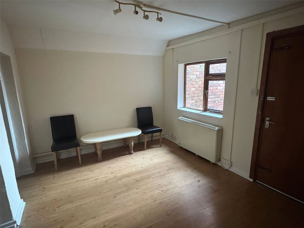 Property photo 2 of 5 Picture No. 07