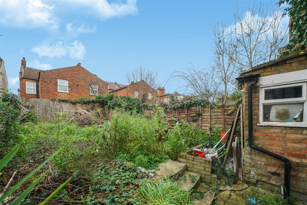 Property photo 3 of 18 Private Rear Garden