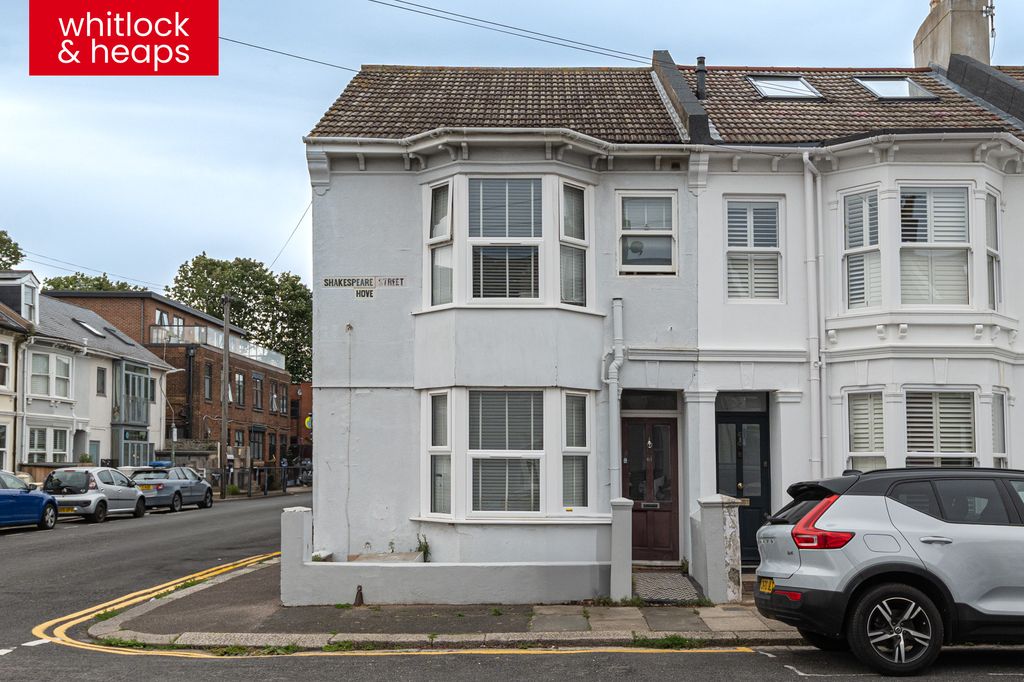 Property photo 1 of 7