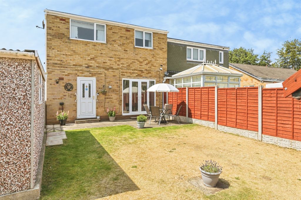 Property photo 2 of 16