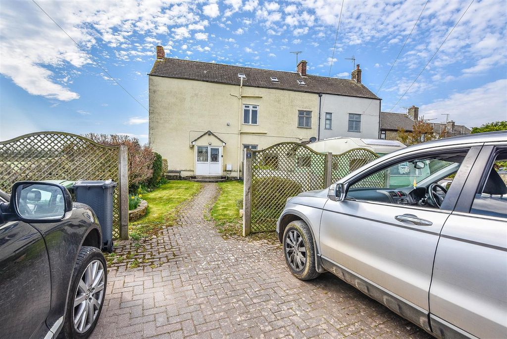Property photo 1 of 28 Cp4_4105-2.Jpg