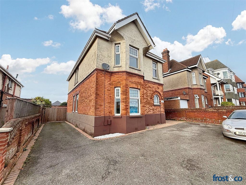 Property photo 1 of 21 Longfleet