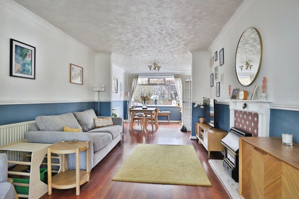 Property photo 2 of 21 Pbox-Img.Jpg