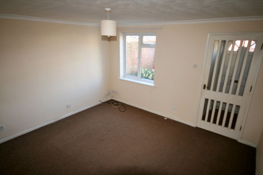 Property photo 3 of 8 Gallery