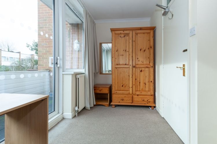 Property photo 3 of 11 248301