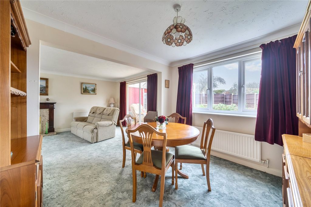 Property photo 2 of 15 Picture No. 16