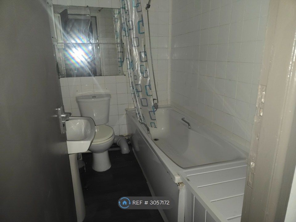 Property photo 3 of 3
