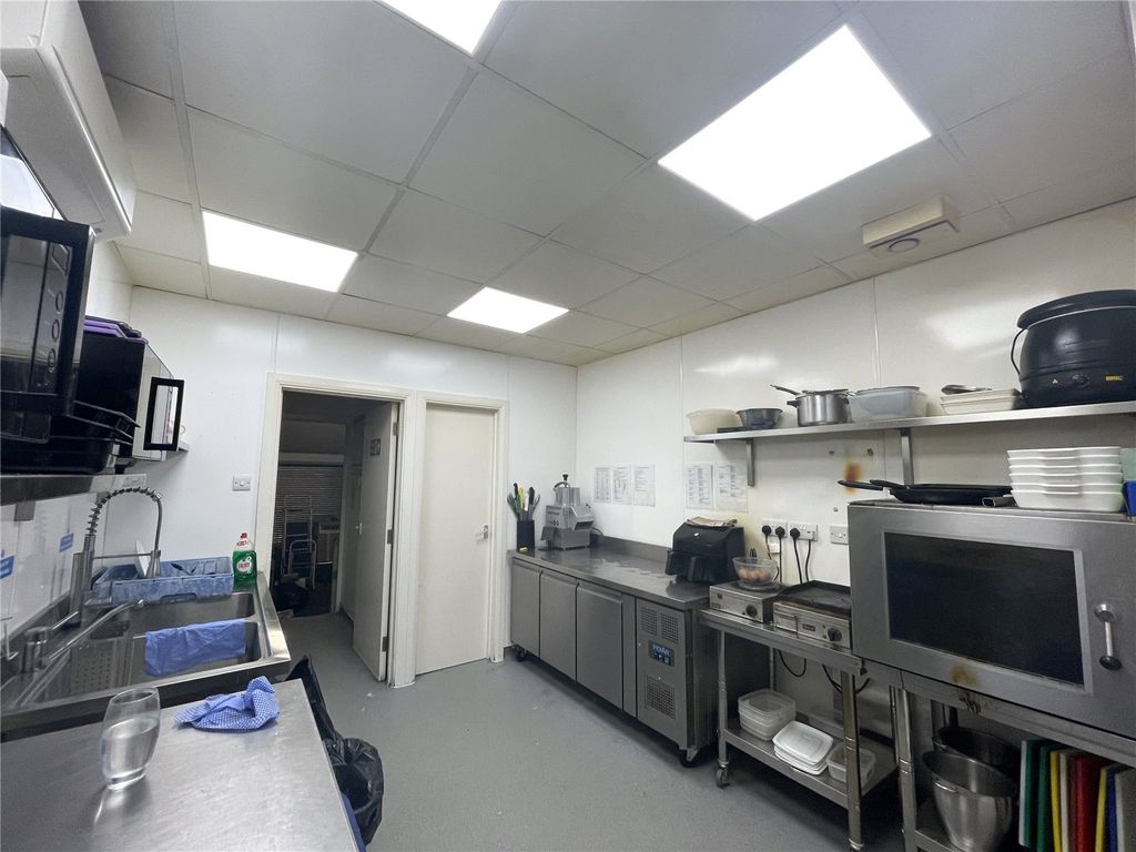 Property photo 3 of 5 Picture No. 08