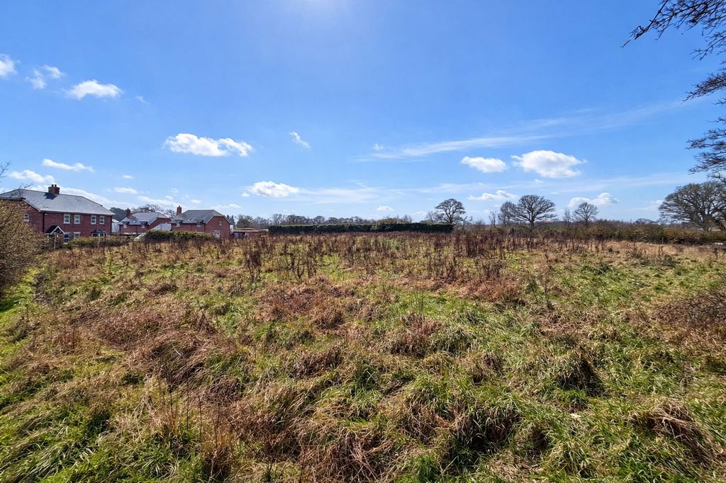 Property photo 2 of 5