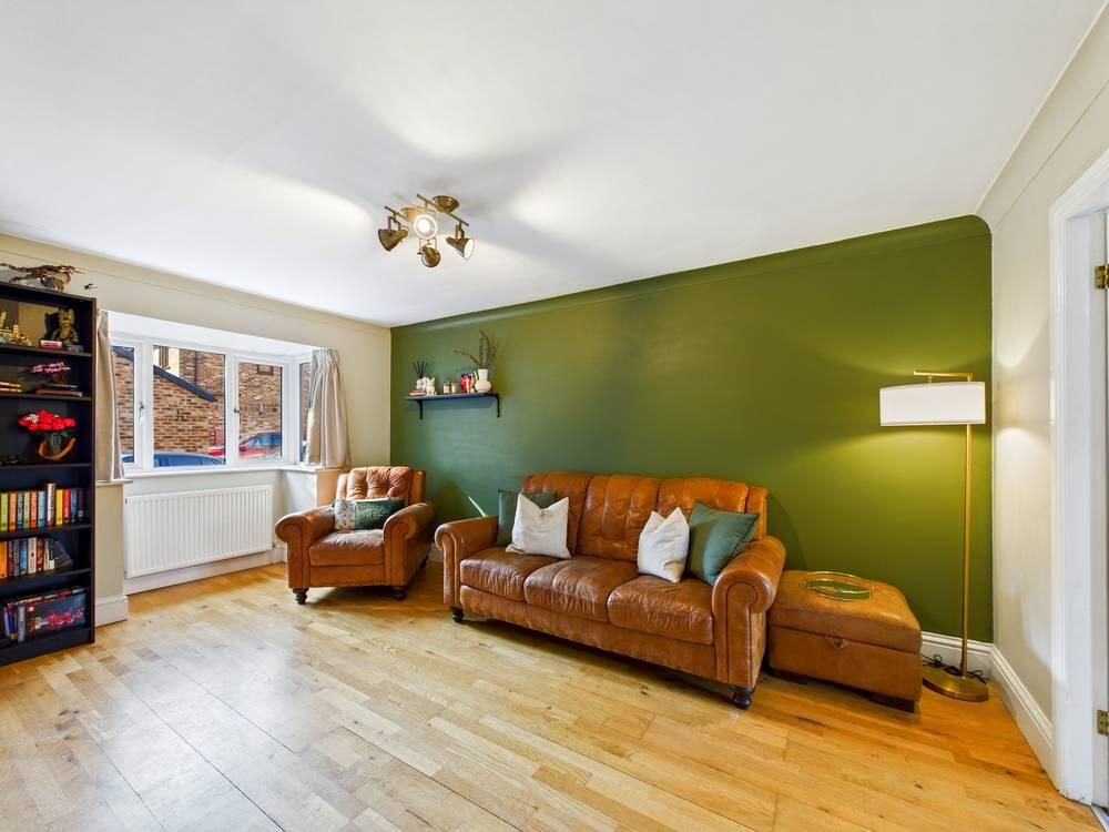 Property photo 2 of 24 Living Room