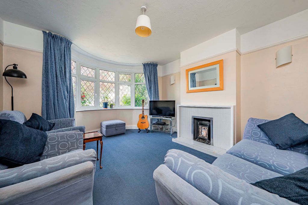 Property photo 2 of 11