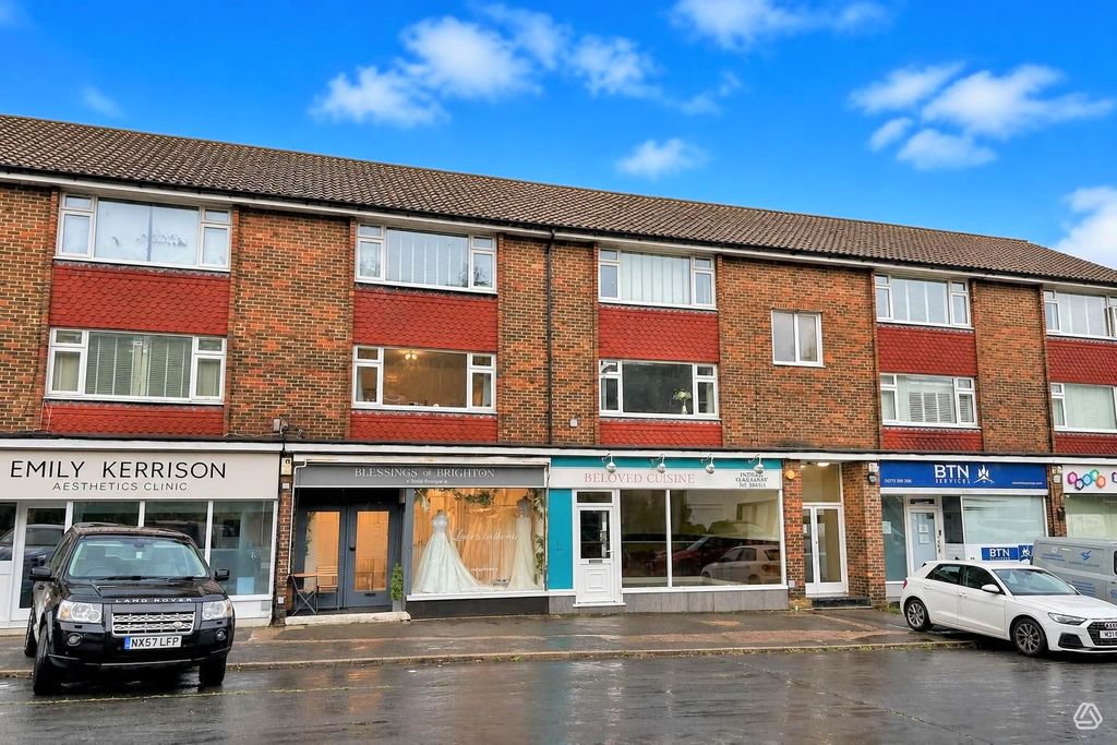 Property photo 2 of 17 75