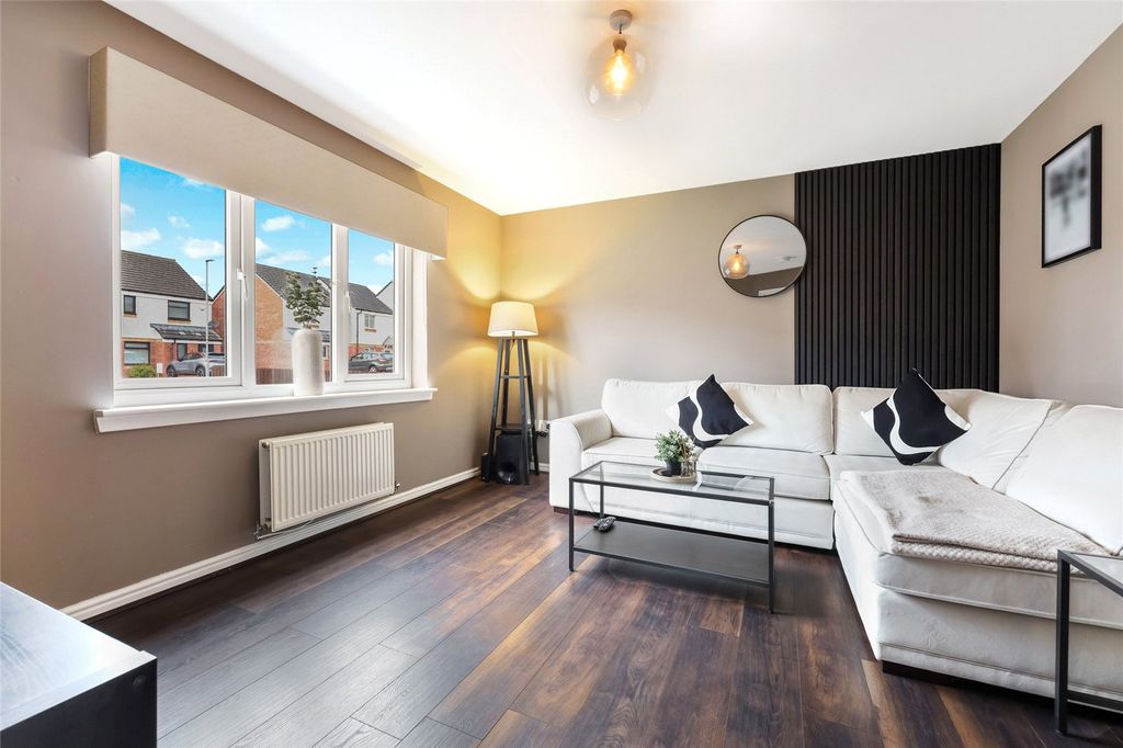 Property photo 2 of 21 Picture No. 10