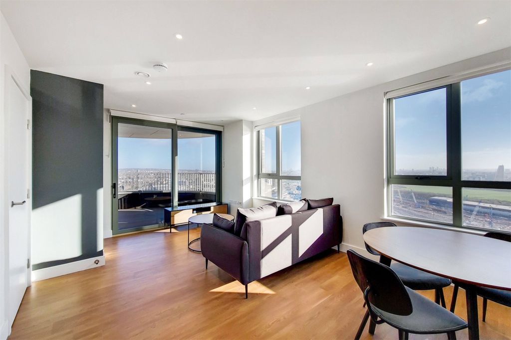 Property photo 1 of 19 Picture No. 02