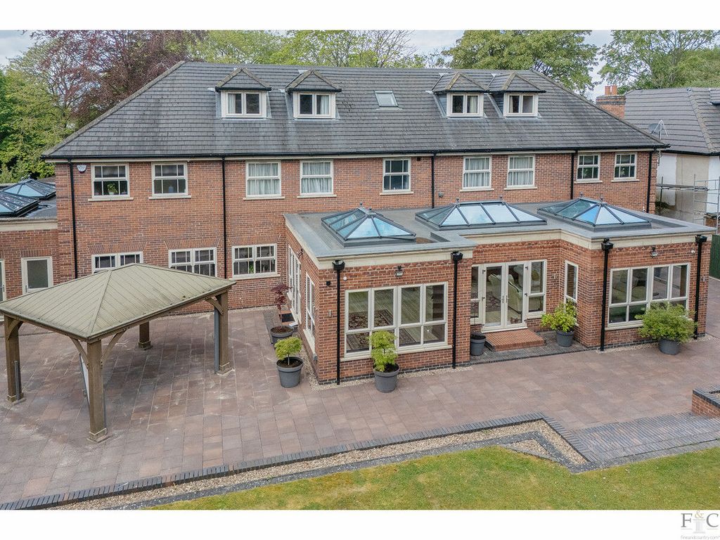 Additional image 31 of 8 bed detached house for sale8 Blackthorn Lane, Oadby LE2