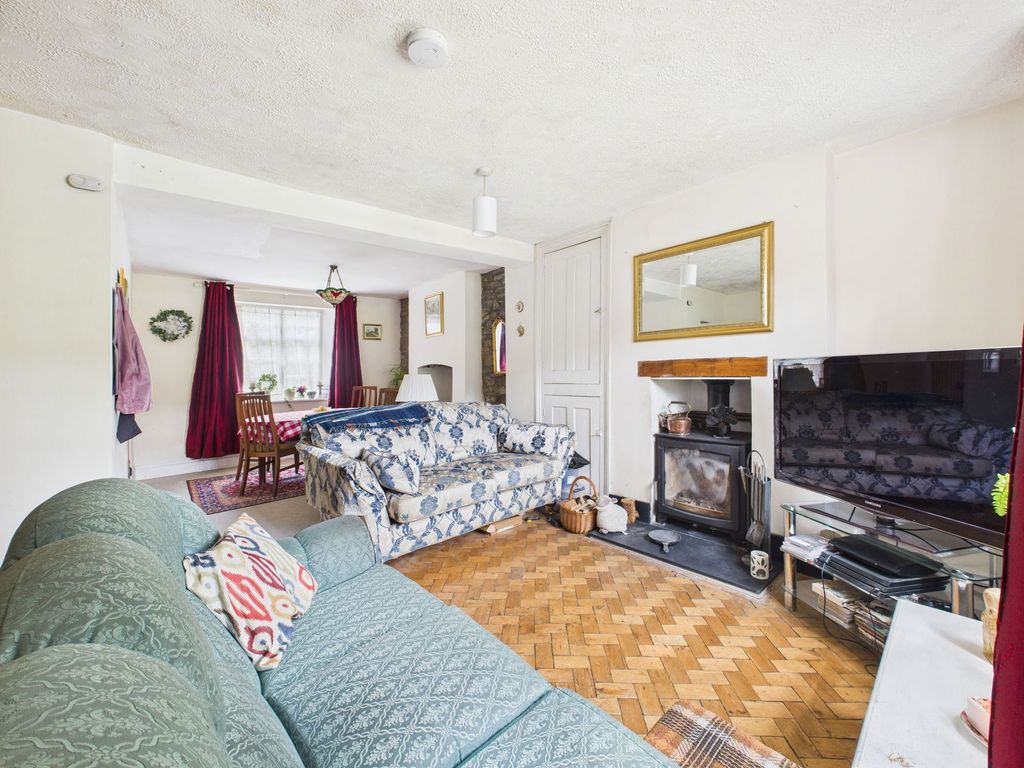 Property photo 3 of 18