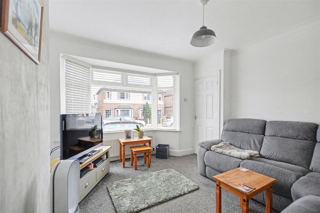 Property photo 2 of 14 Lounge_2.Jpeg