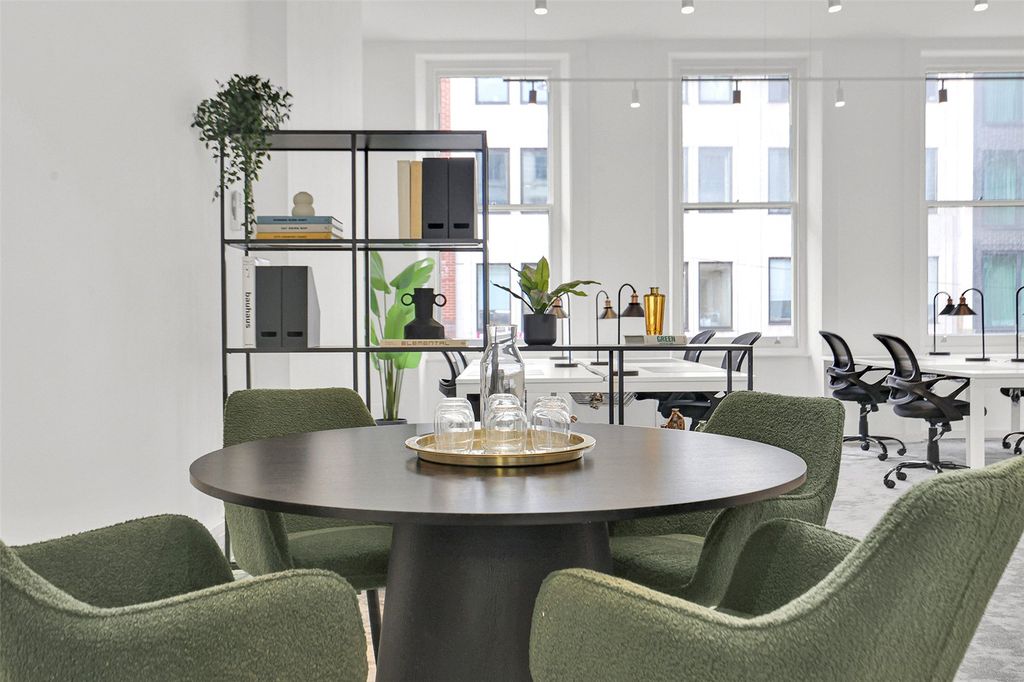 Property photo 2 of 54 Picture No. 52