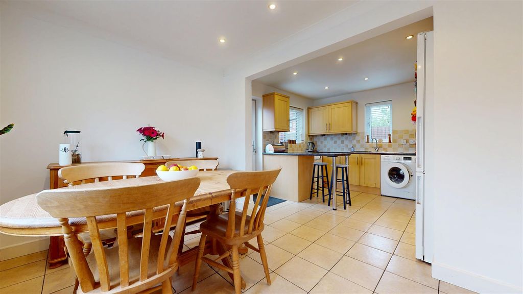 Property photo 2 of 22 04012026_225658.Jpg