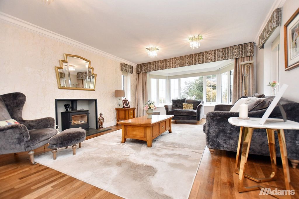 Property photo 2 of 49