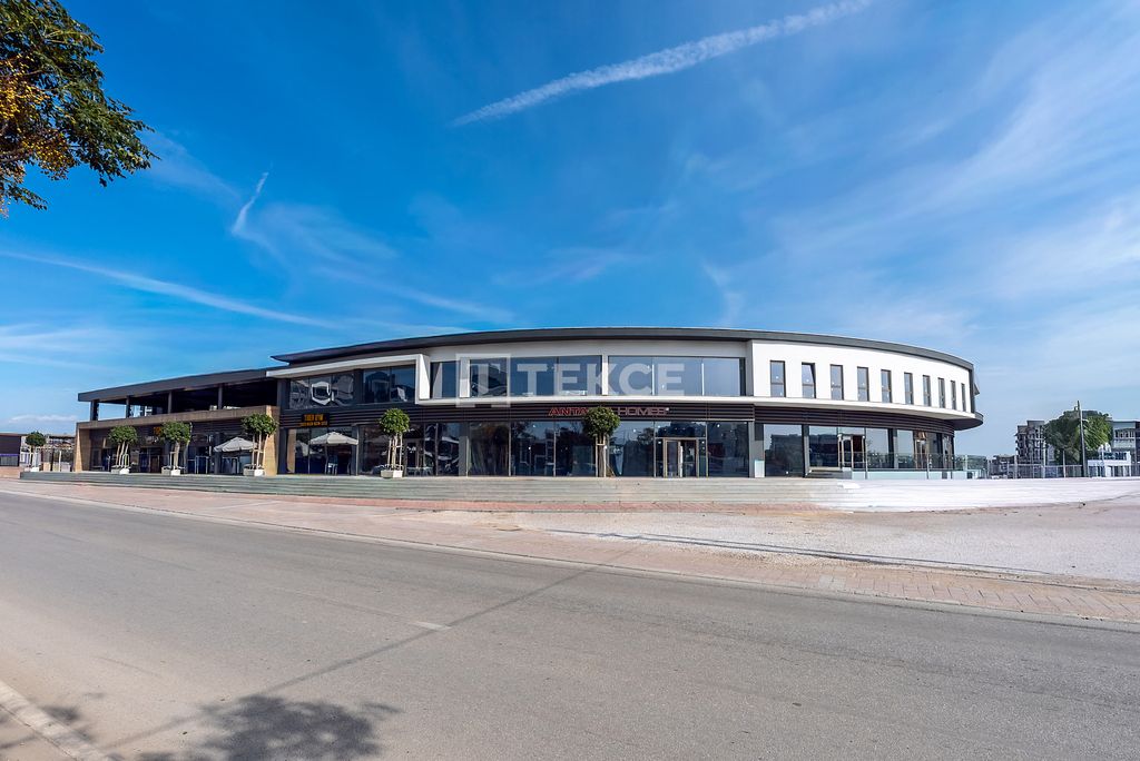 Property photo 2 of 28