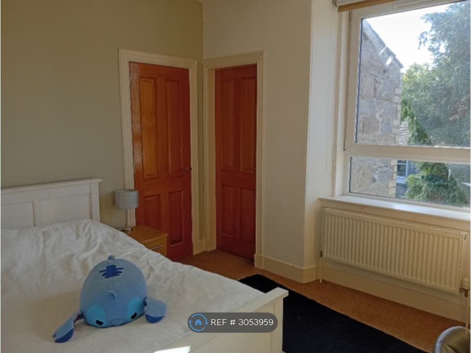 Property photo 3 of 11 Bedroom 1