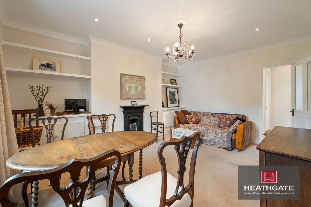 Property photo 2 of 12 Picture-No-16-52