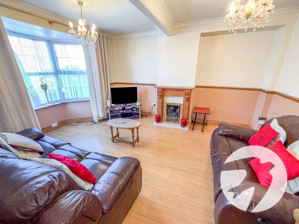 Property photo 3 of 18 Picture No. 15