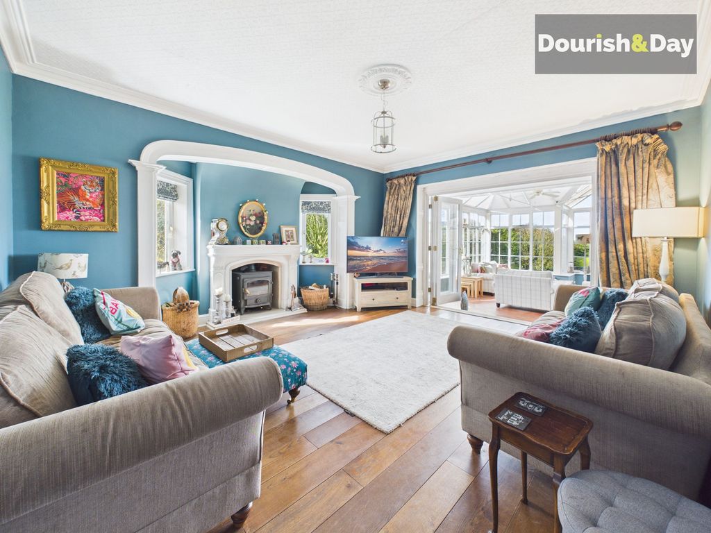 Property photo 3 of 55