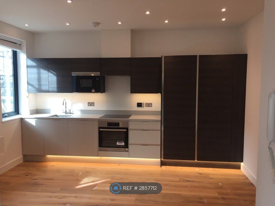 Property photo 1 of 12 Kitchen