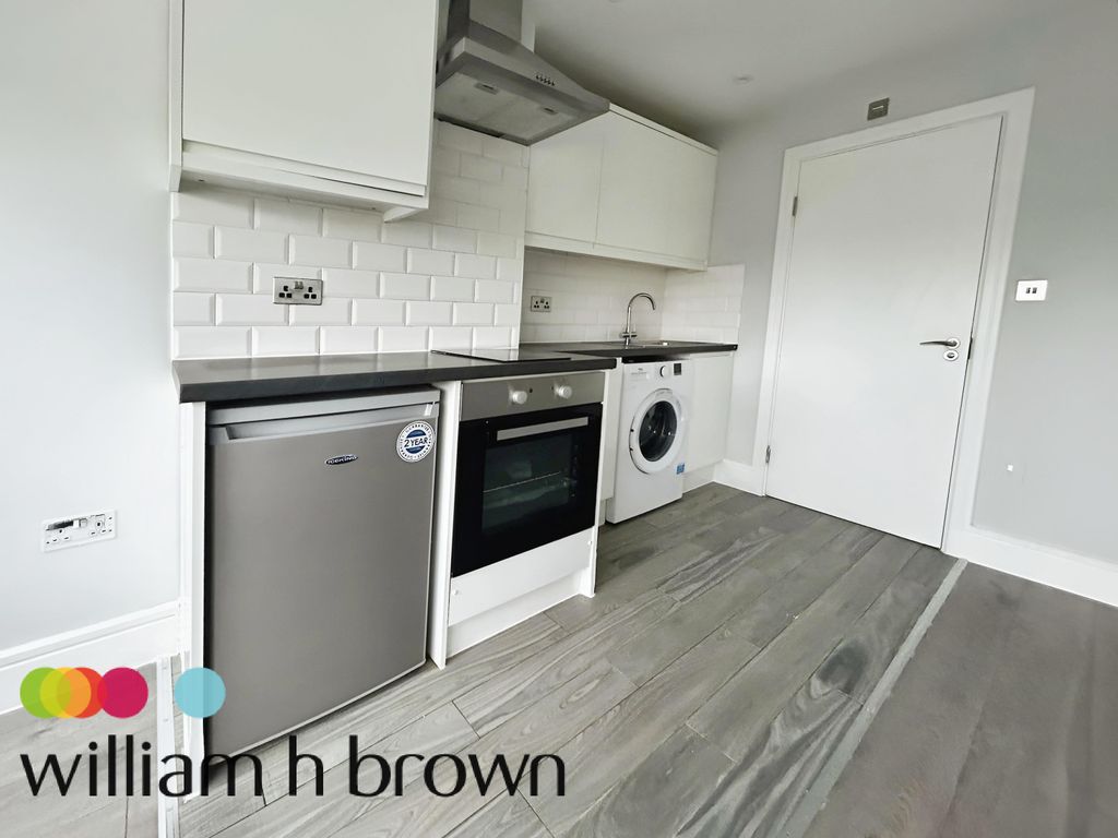 Property photo 1 of 3 Kitchen