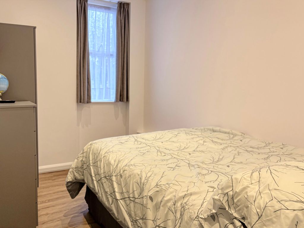 Property photo 3 of 17 Bedroom