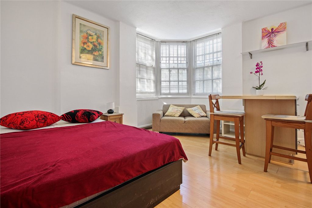 Property photo 2 of 12 Picture No. 05