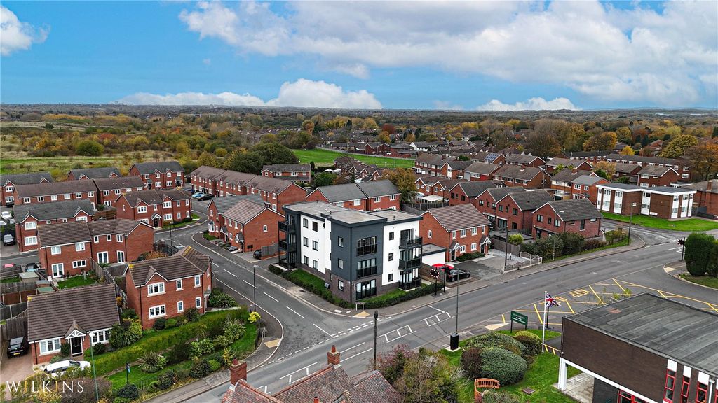 Property photo 2 of 23 Picture No. 29