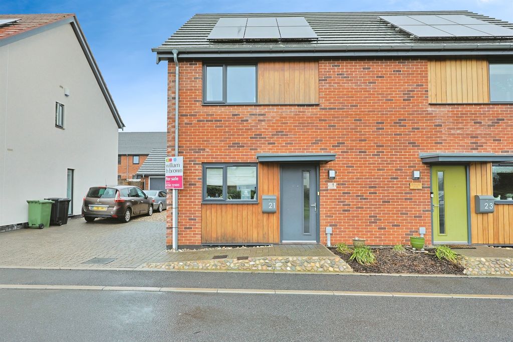 Property photo 1 of 24