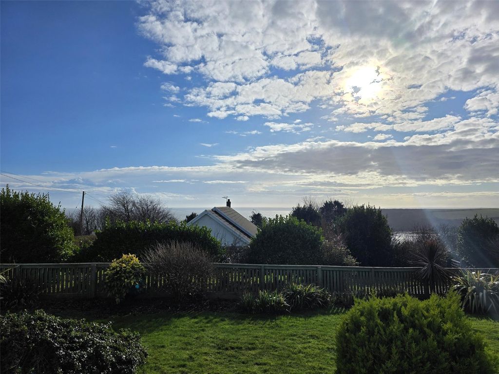 Property photo 1 of 30 Picture No. 23