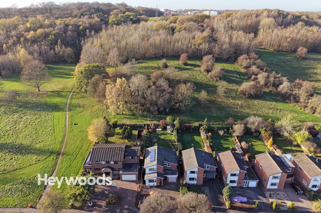 Property photo 3 of 50