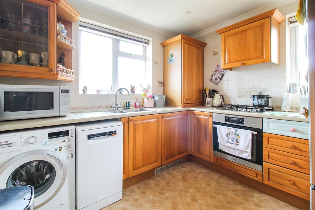 Property photo 3 of 12 Img_0755.Jpg