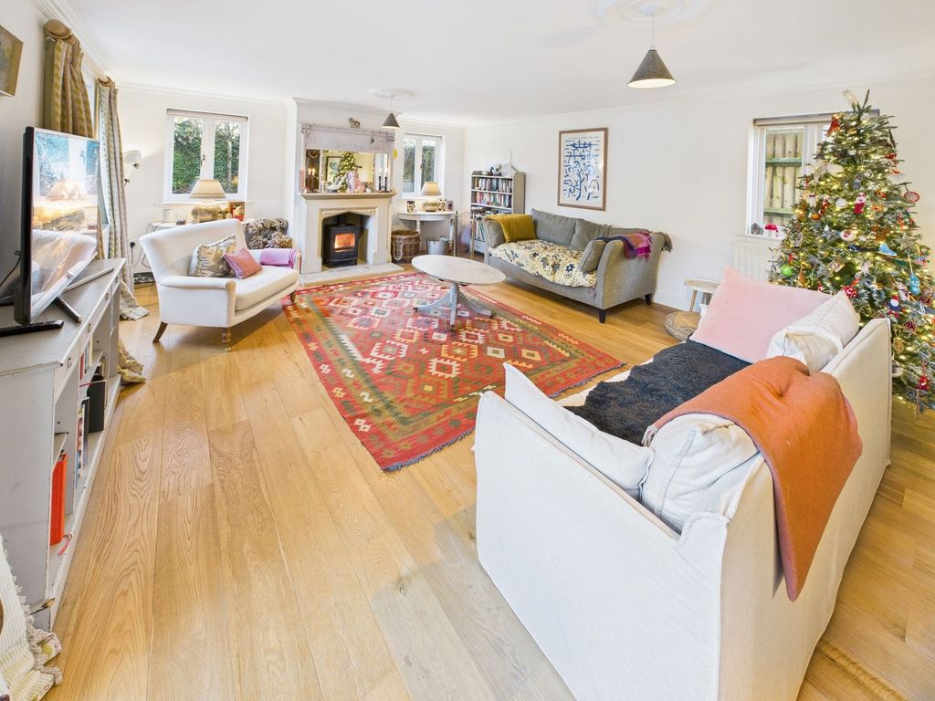 Additional image 6 of 4 bed detached house for saleWychwood Close, Charlbury, Chipping Norton OX7