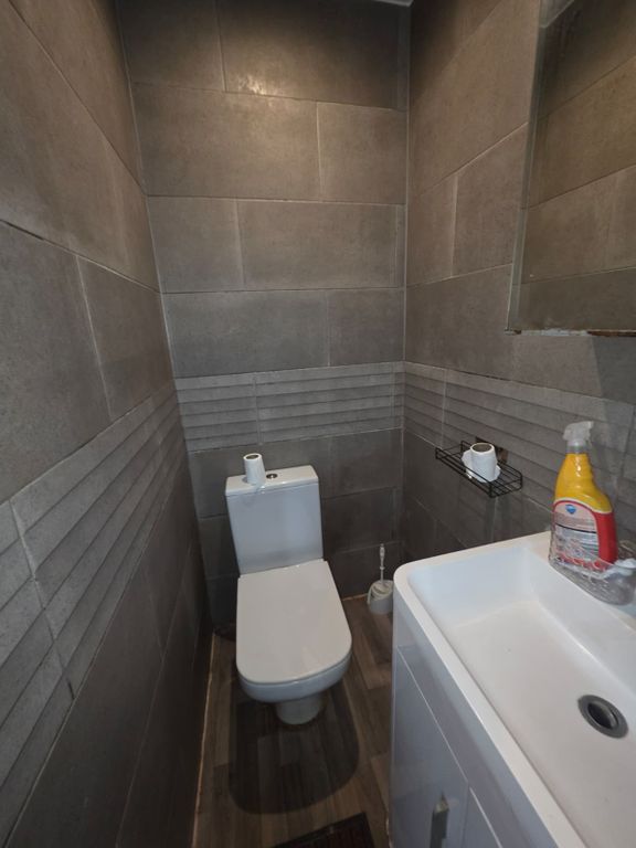 Property photo 3 of 9 Gallery