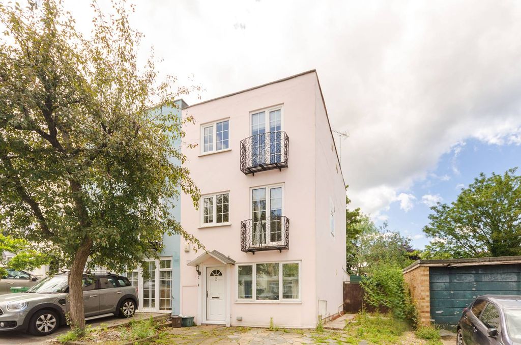 Property photo 2 of 19