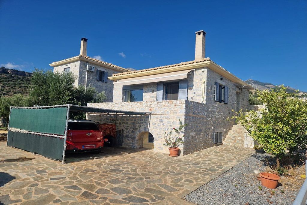 Property photo 1 of 23