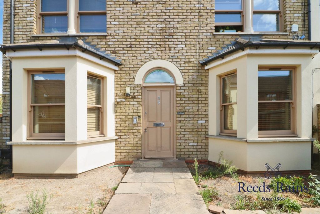 Property photo 2 of 14 Picture No. 16
