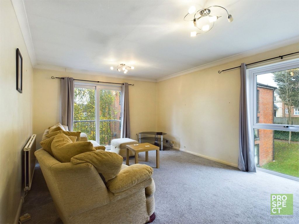 Property photo 3 of 6 Picture No. 06