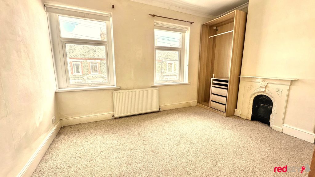 Property photo 3 of 6 Bedroom One