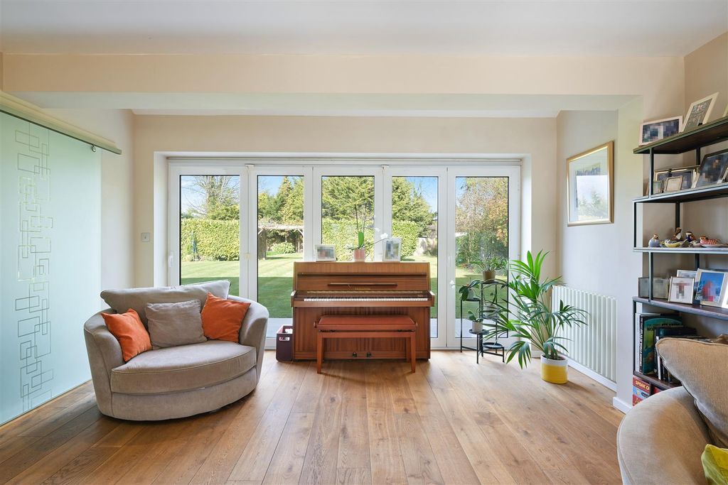 Additional image 10 of 5 bed detached house for saleGarden Walk, Coulsdon CR5