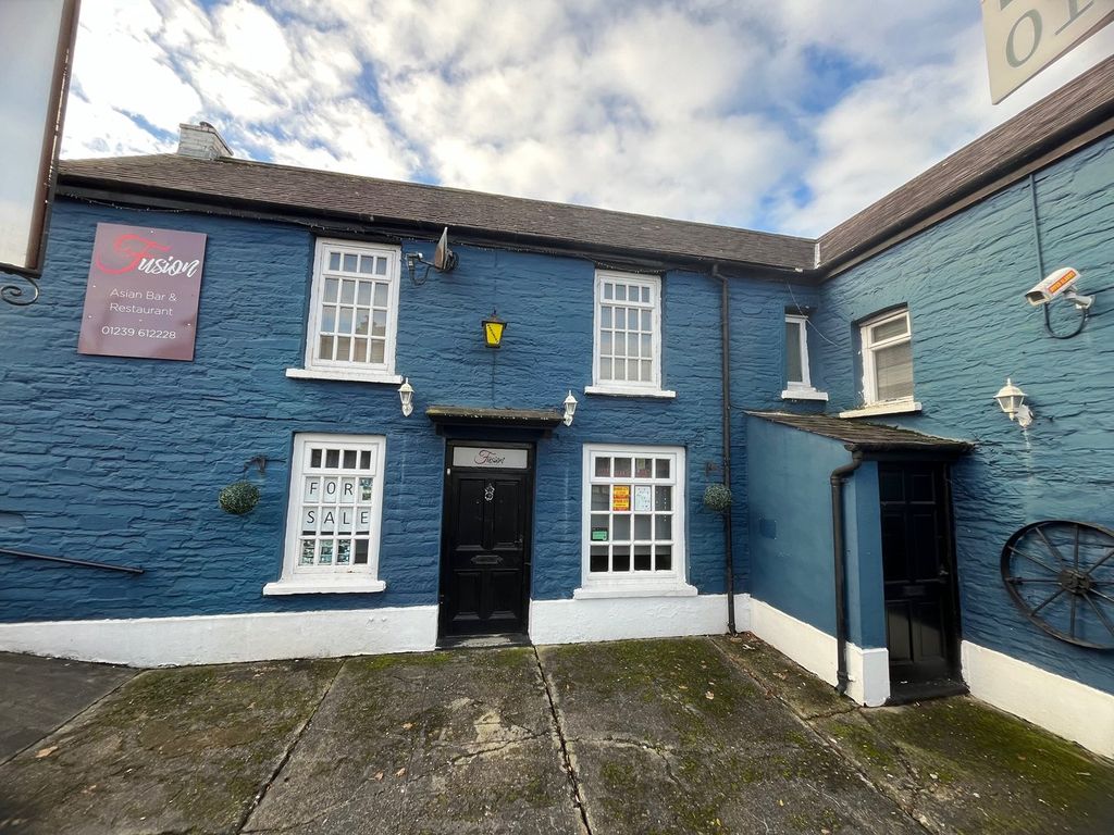 Property photo 1 of 31